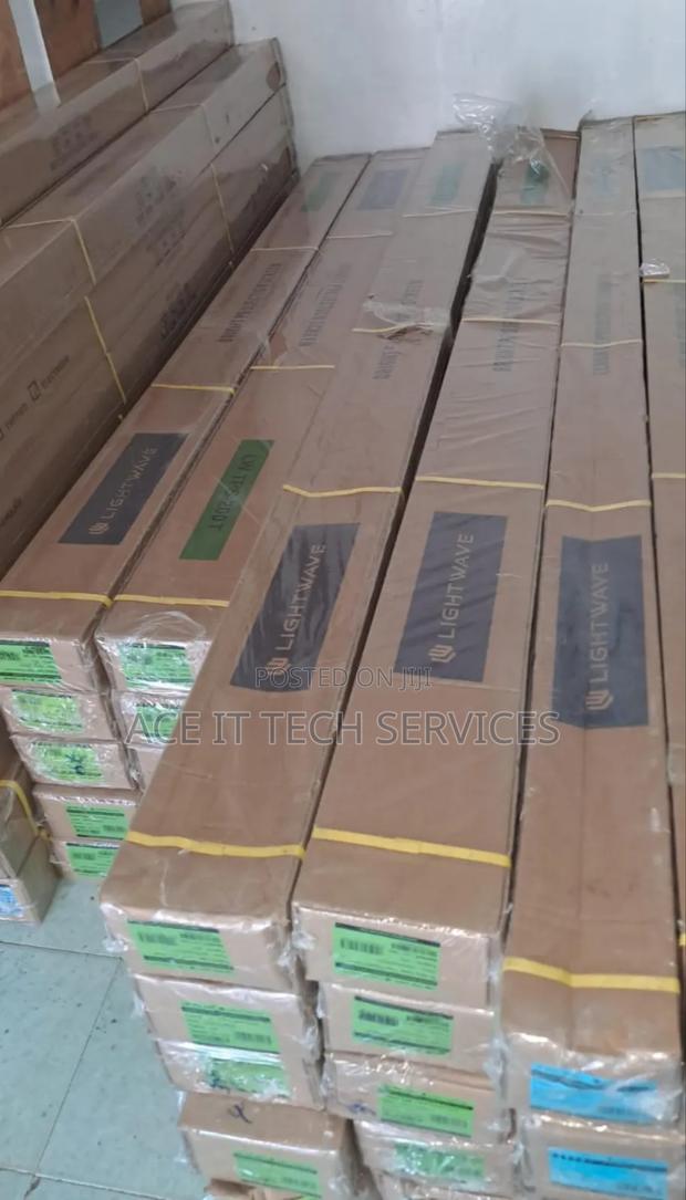 Light Wave LW EPS 240E Electric Projector Screen - thumbnail 2