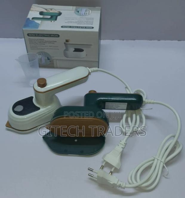 *Rotating Handle 38W Mini Electric Iron Box With Water