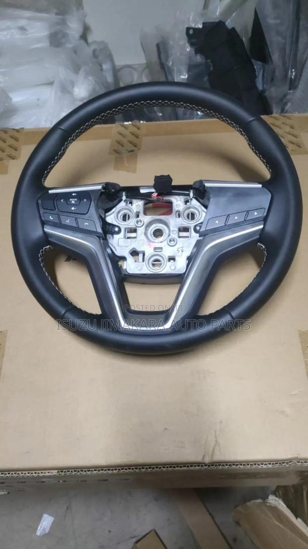 Isuzu Dmax/ Mux Steering Wheel - thumbnail 2