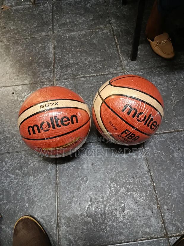 Molten Basketball - main view