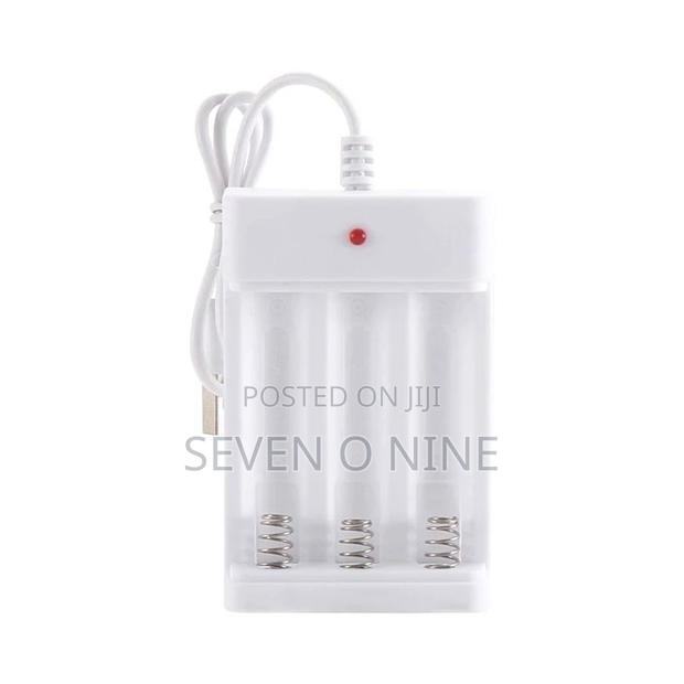 3 Slot AA AAA Rechargeable Battery Charger