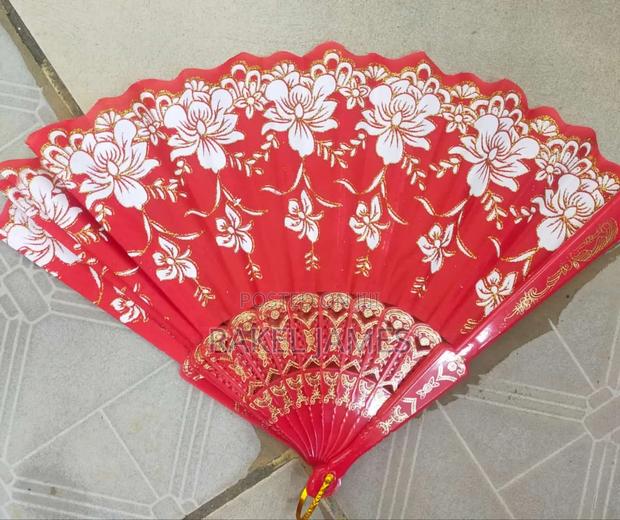 Folding Fans - main view