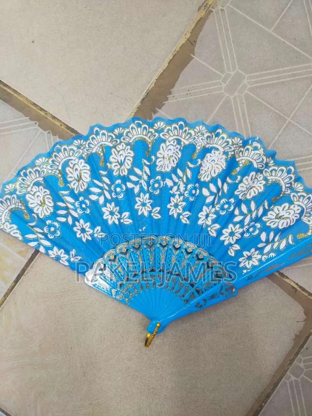 Folding Fans - thumbnail 2