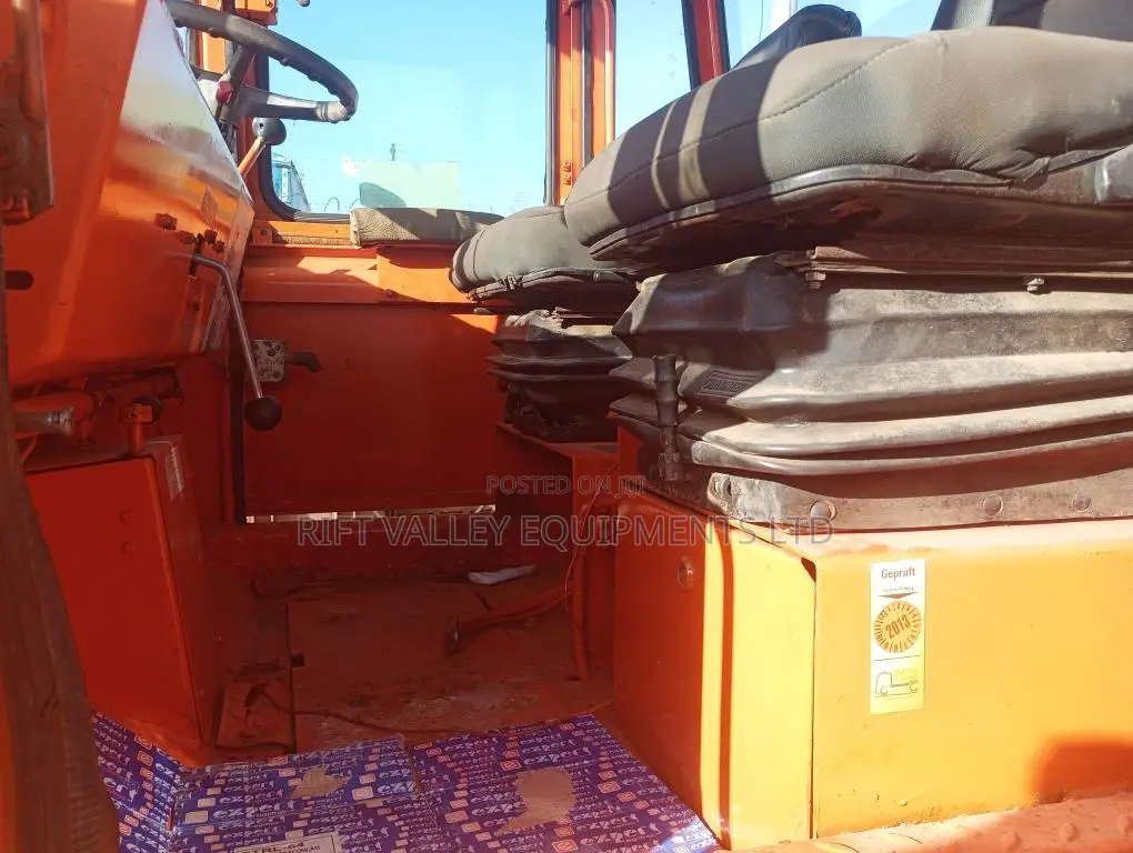 Hamm DV6 Vibratory Tandem Roller