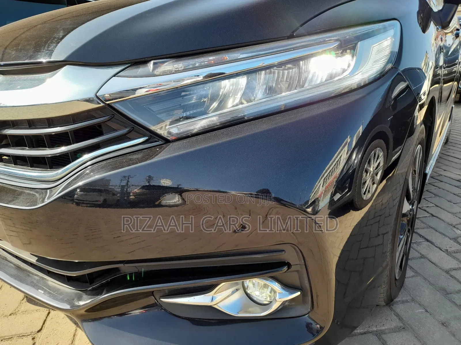 Honda Fit Shuttle 1.5 Hybrid 2WD 2018 Black