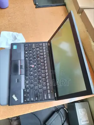 Laptop Lenovo ThinkPad X230 4GB Intel Core i7 HDD 320GB