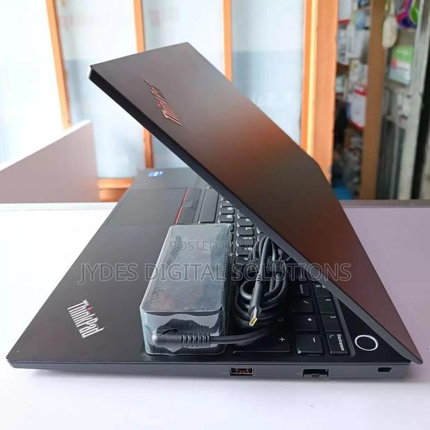 Laptop Lenovo Thinkpad P14s 16GB Intel Core I7 SSD 512GB - thumbnail 4