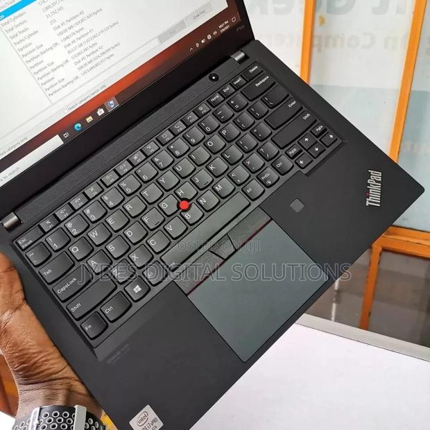Laptop Lenovo Thinkpad P14s 16GB Intel Core I7 SSD 512GB - thumbnail 3