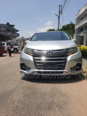 Honda Odyssey 2.0 Hybrid (8 seater) 2018 Silver