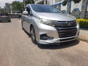 Honda Odyssey 2.0 Hybrid (8 seater) 2018 Silver