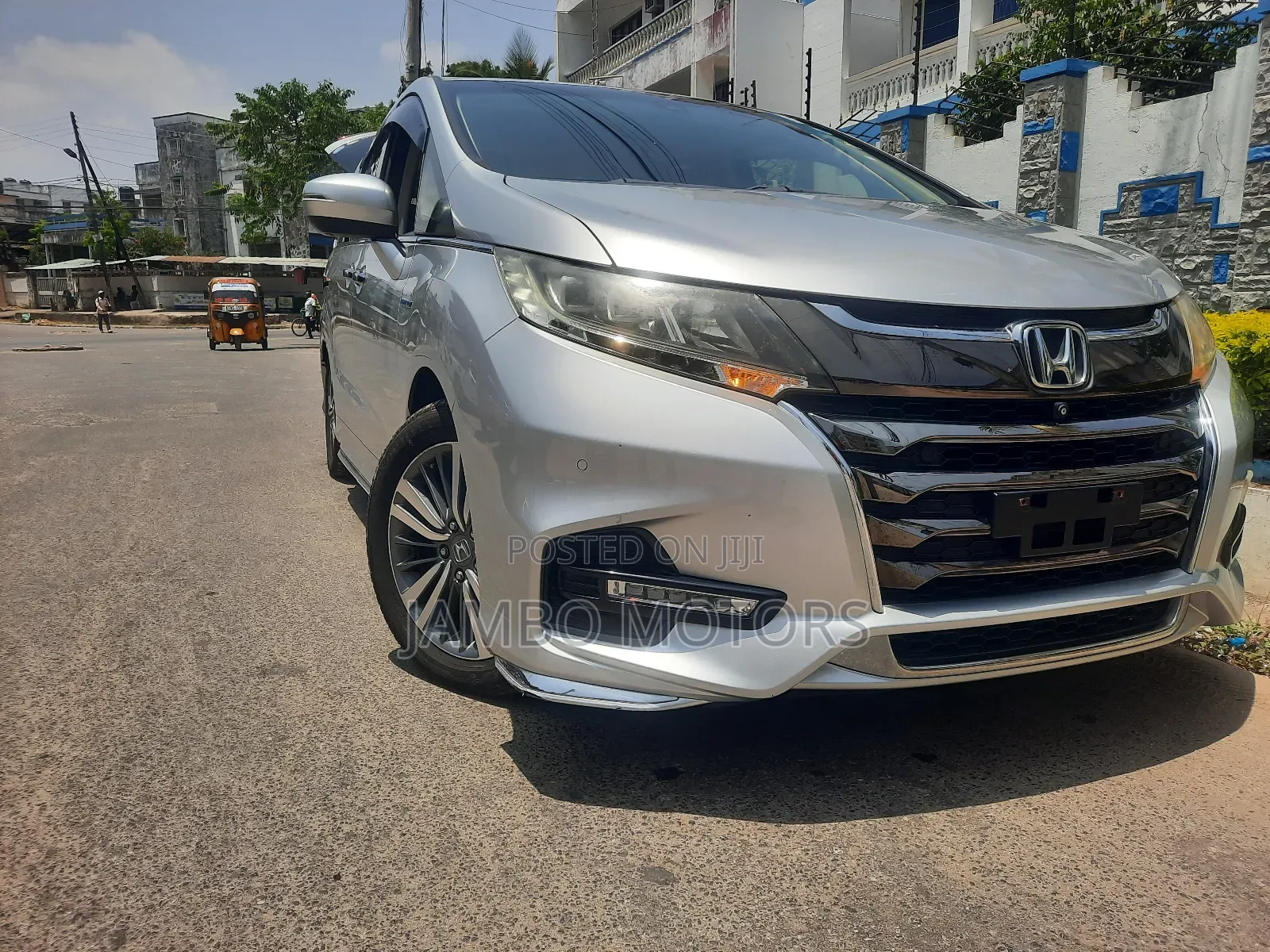 Honda Odyssey 2.0 Hybrid (8 seater) 2018 Silver