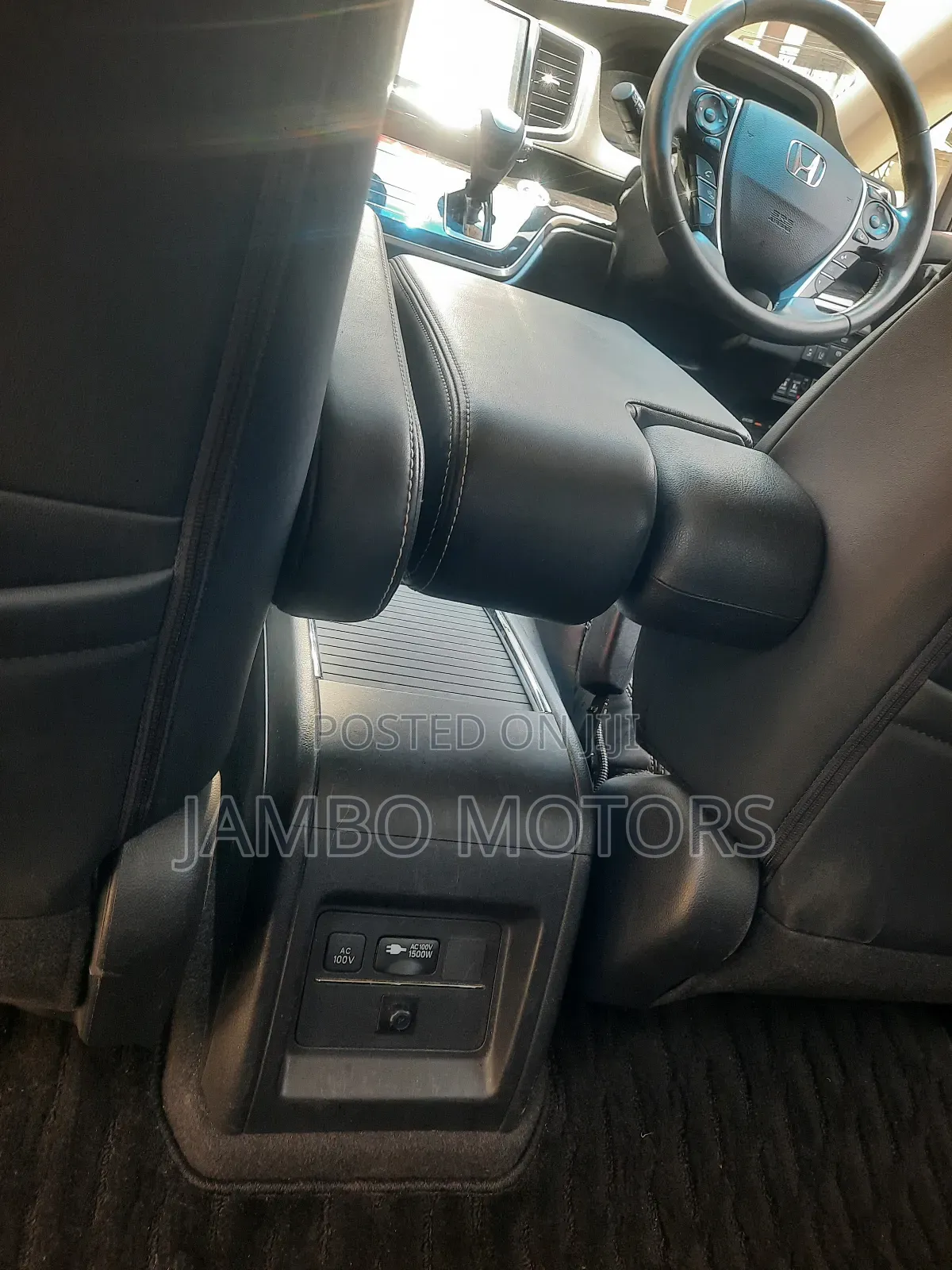 Honda Odyssey 2.0 Hybrid (8 seater) 2018 Silver