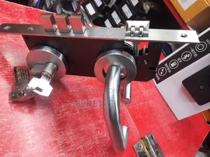 Rose Handle Door Lock Set. 3 Pin Latch