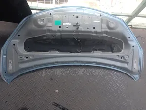 Nissan Note Bonnet E12