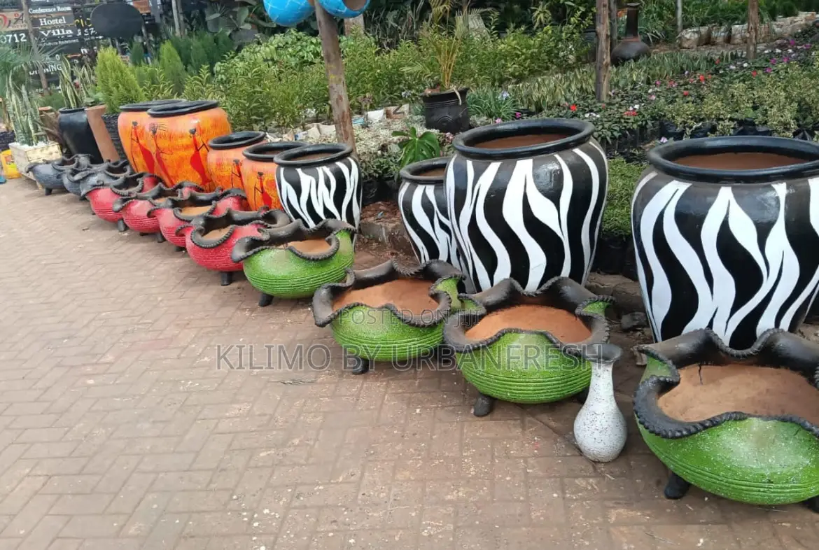 Beautiful Clay Pots Various Sizes Colors