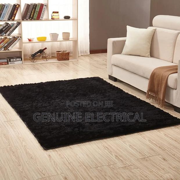 5*8 Plain Fluffy Carpet