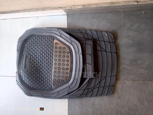 Luxury 5pc Car Floor Mats With Silver Patch ,Anti-Slip