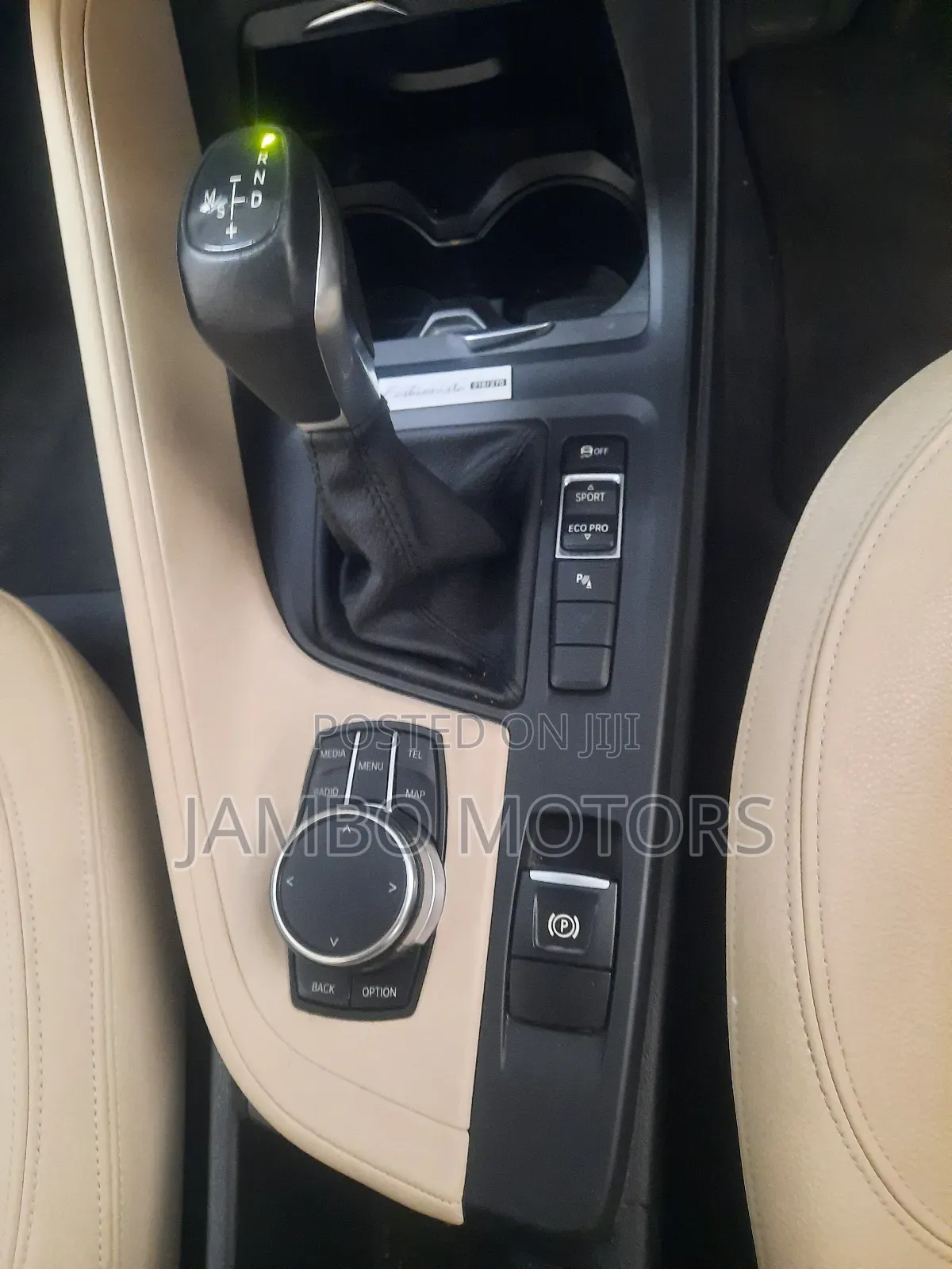 BMW X1 sDrive28i FWD 2018 White
