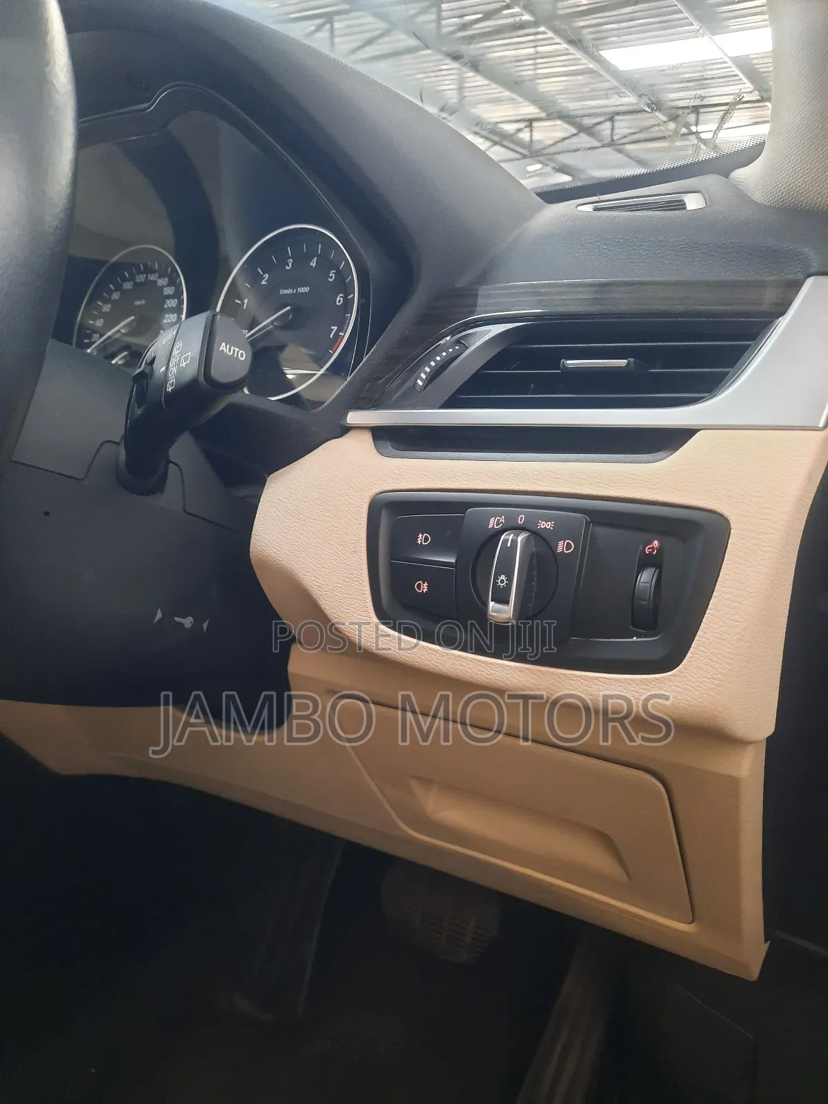 BMW X1 sDrive28i FWD 2018 White