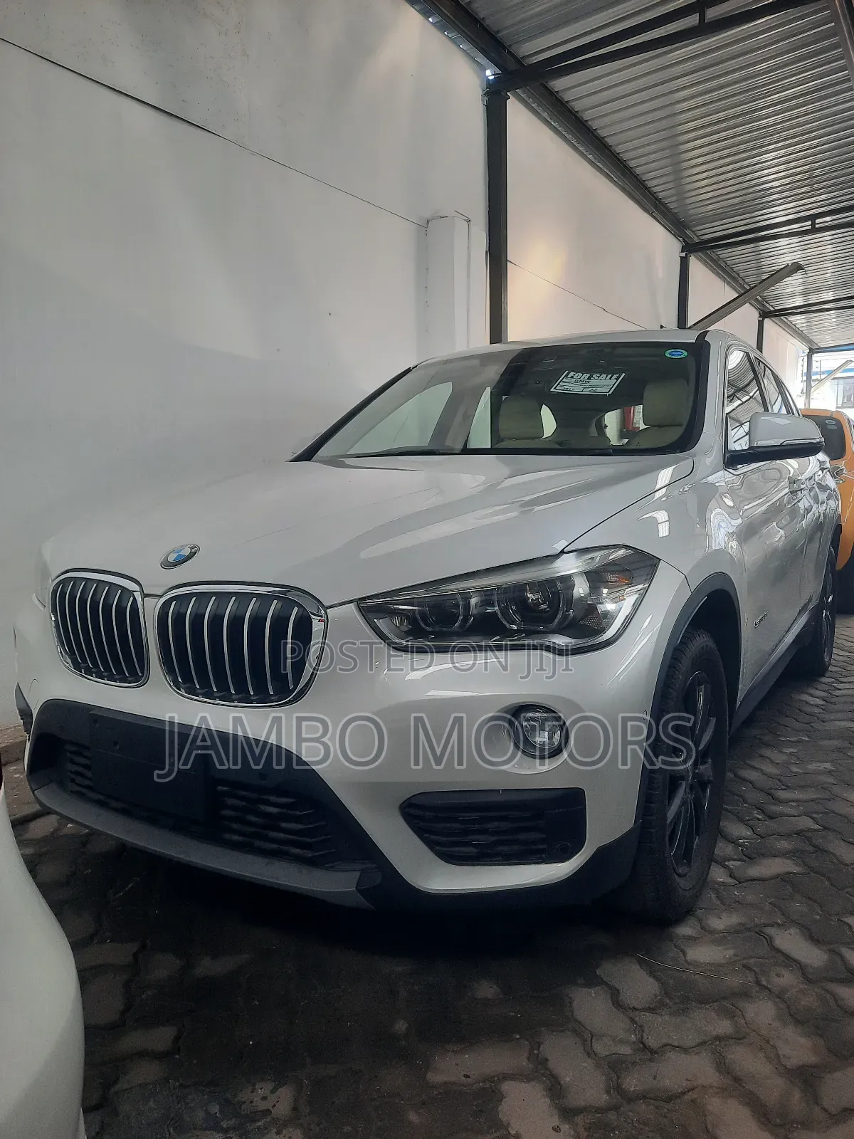 BMW X1 sDrive28i FWD 2018 White