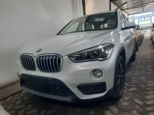BMW X1 sDrive28i FWD 2018 White