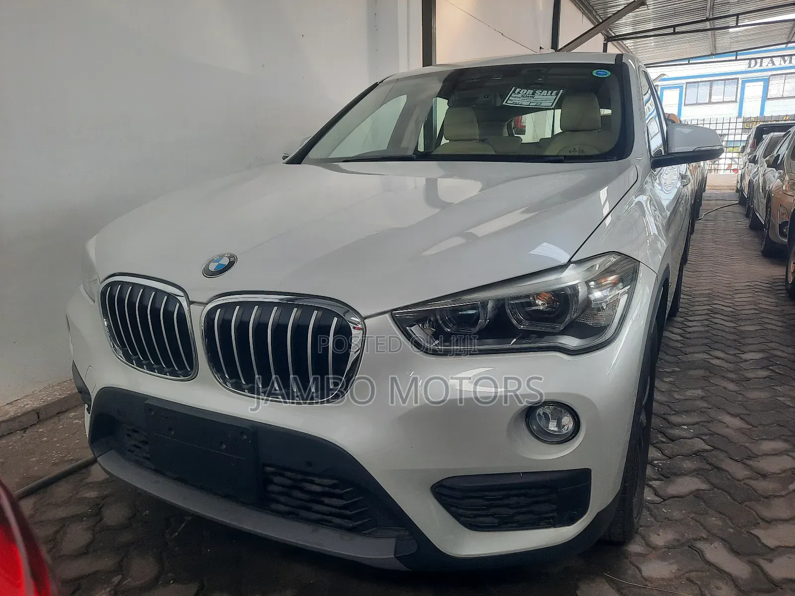 BMW X1 sDrive28i FWD 2018 White