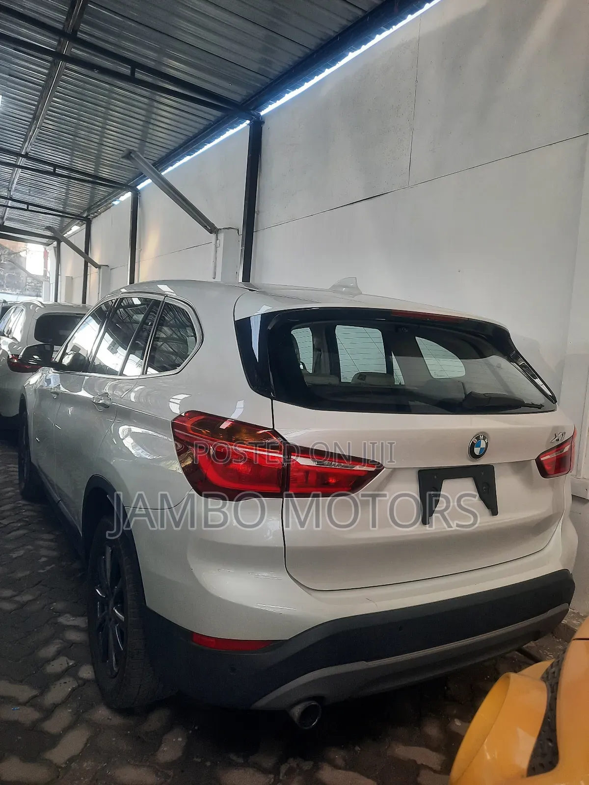 BMW X1 sDrive28i FWD 2018 White