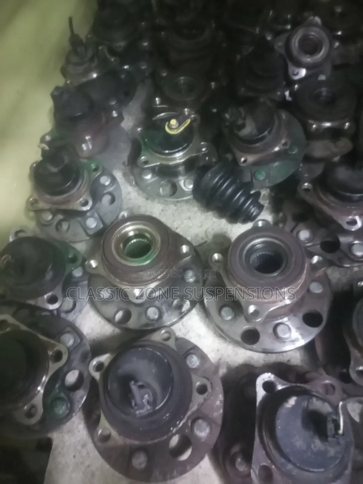 Rear Hubs for Honda Fit,Mazda Demio,Note.