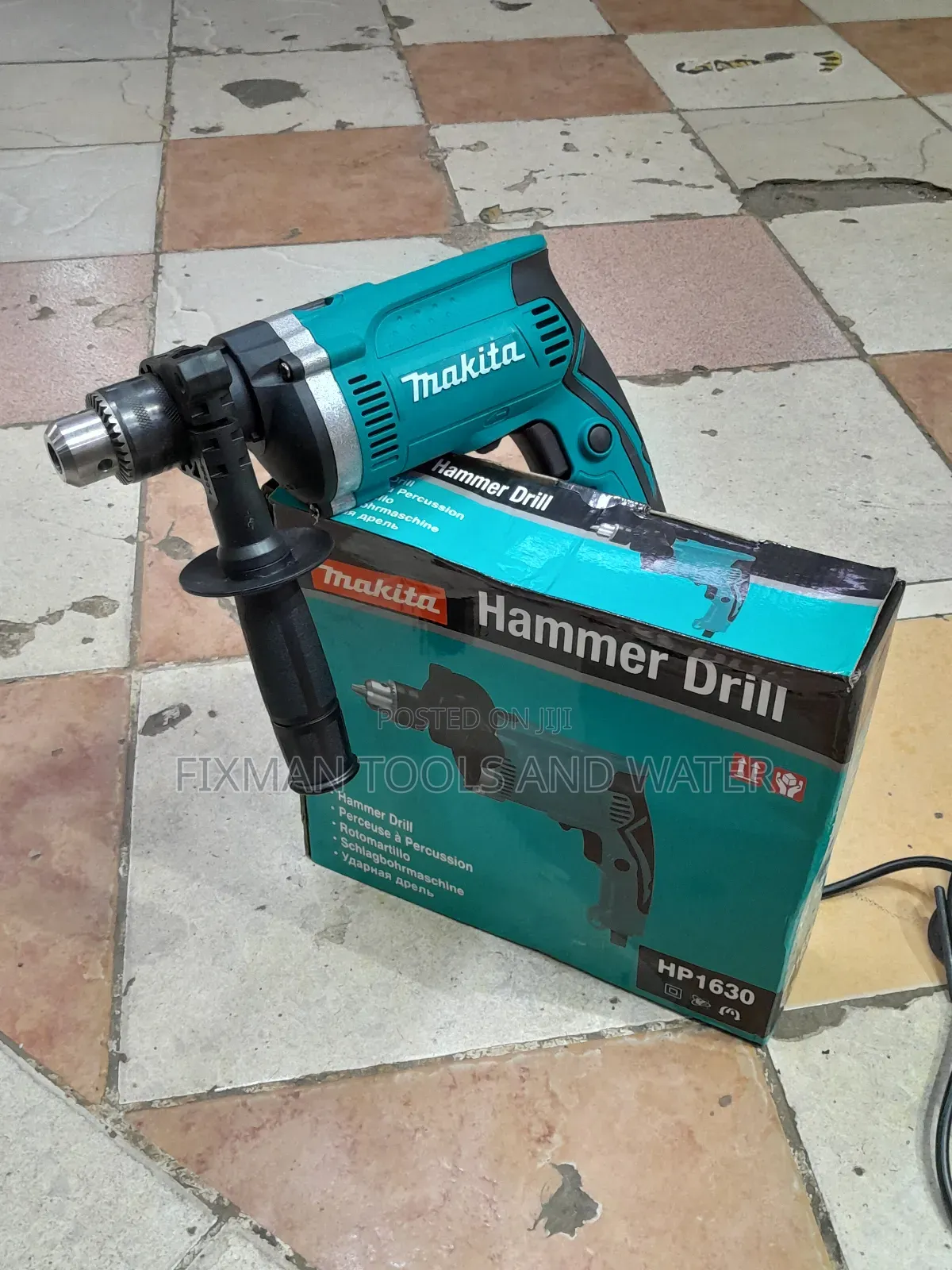 Makita Impact Drill 710 Watts Strong on Construction