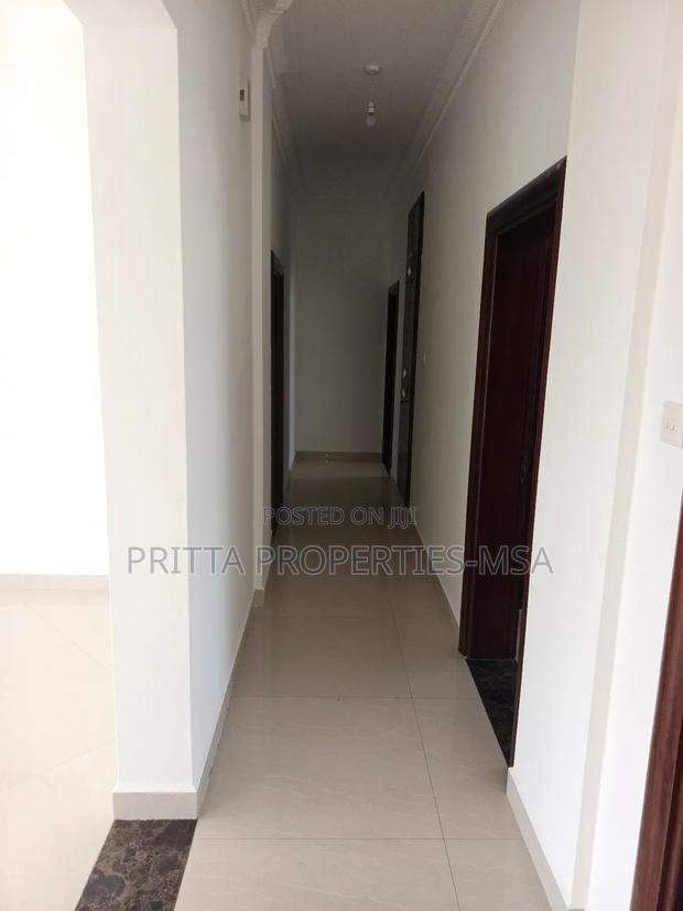 3bdrm Apartment in Affluent Nyali for rent - thumbnail 9