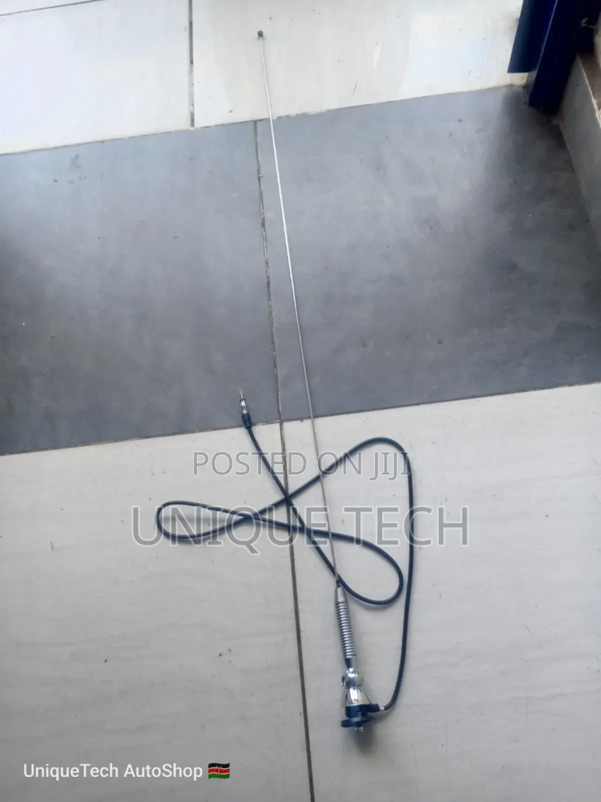 Upgraded Car Aerial, Better Reception Modern Look