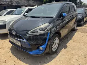 Toyota Sienta 1.5 AWD 2015 Black