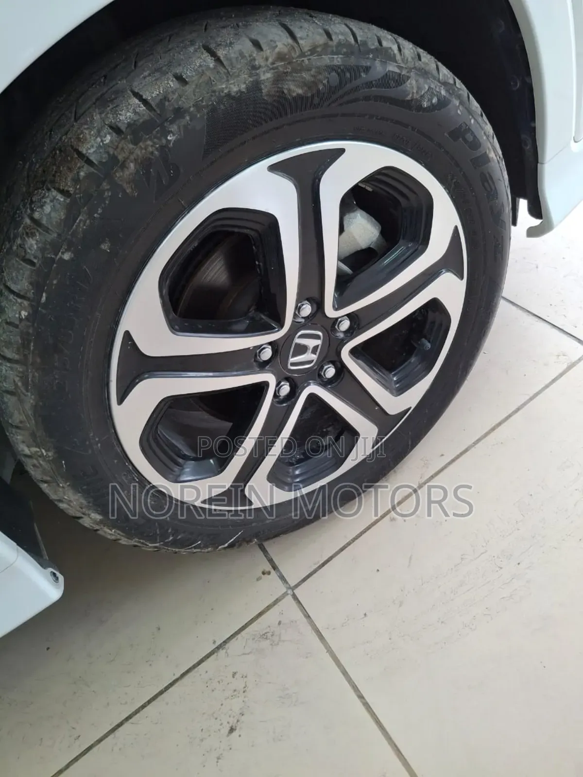 Honda Vezel 2018 White