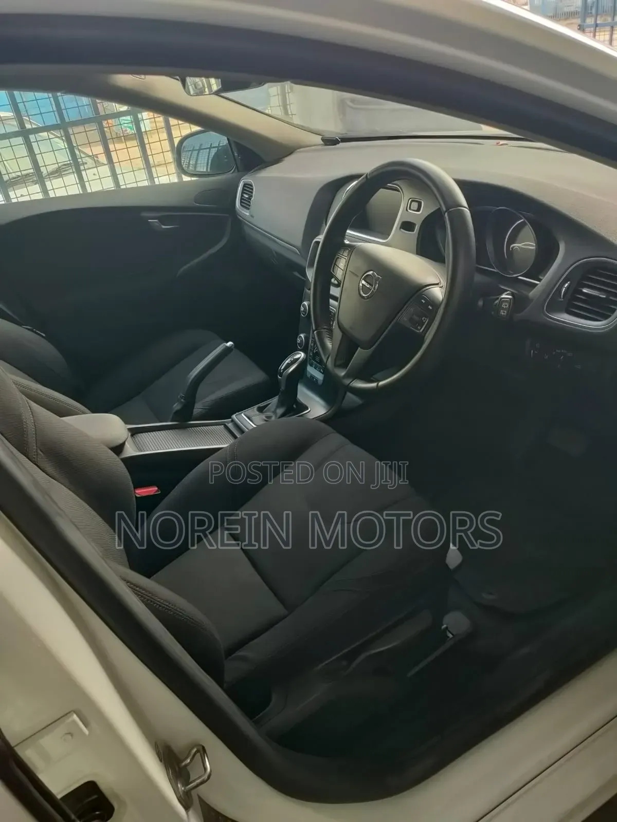 Volvo V40 2017 White