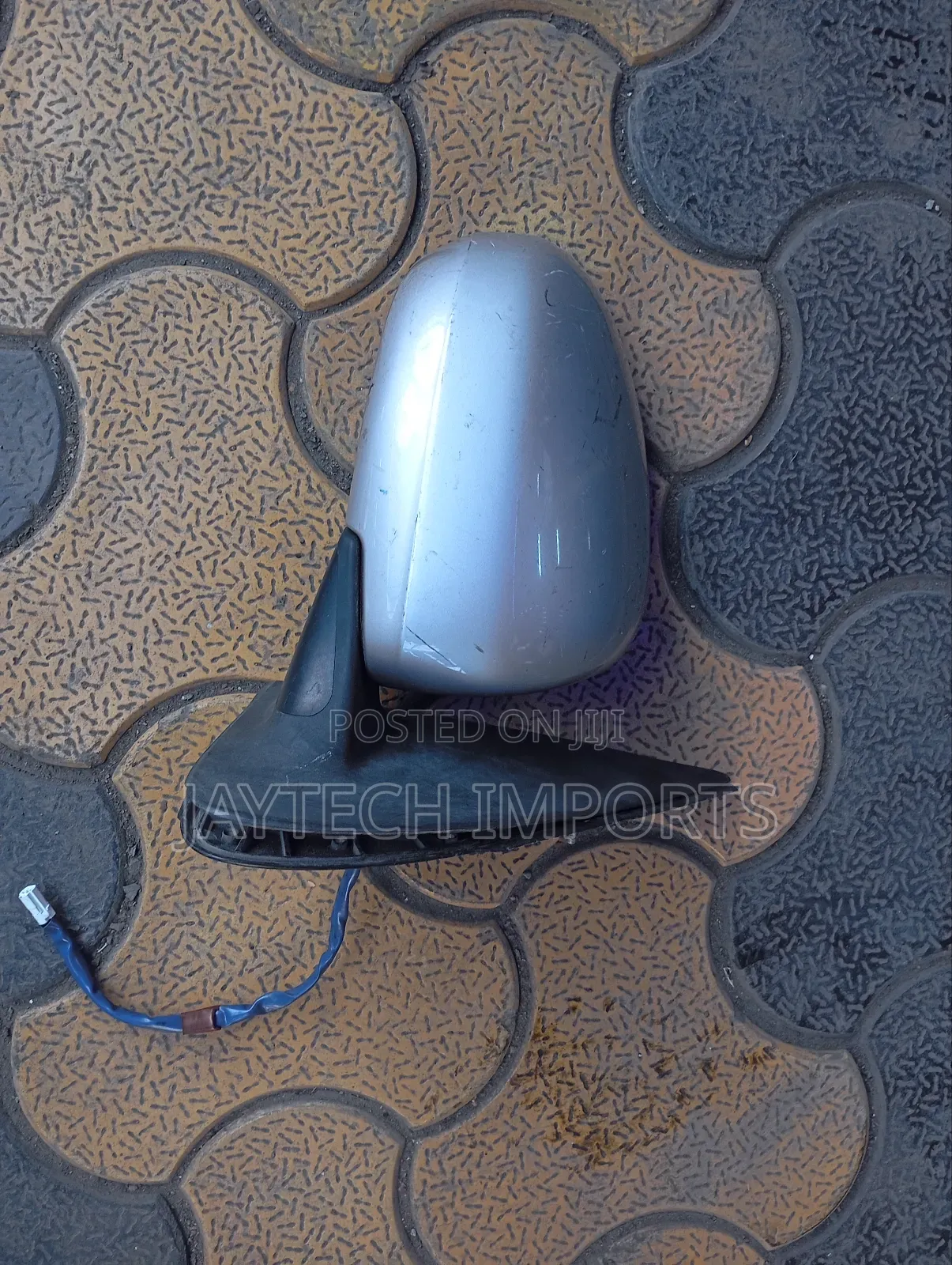 Passo 2012 Sidemirror