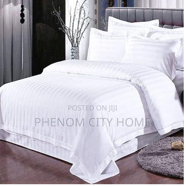 Extra King Size Hite Duvet Cover Available - main view