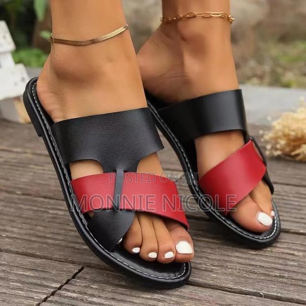 Sleek Sandals. Summer Vibes - main view