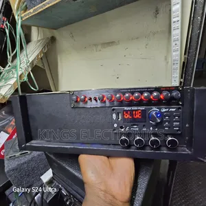 Microphone Amplifier .