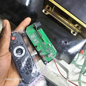 Bluetooth Face With Microphone Pin