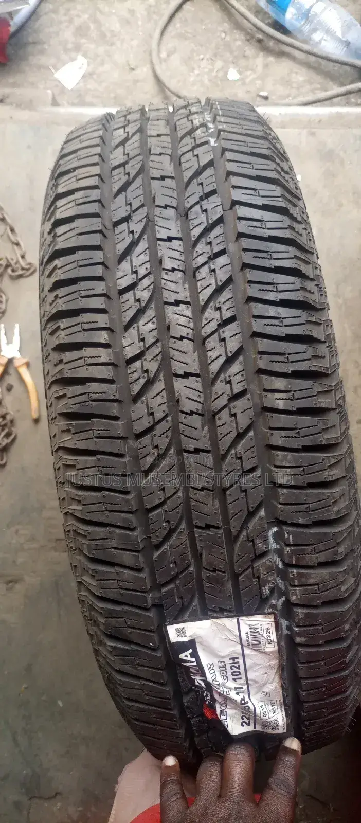 225/65r17 Yokohama Tyres
