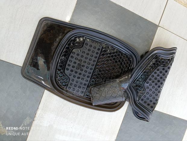Heavy-Duty 5pc Clear Black Car Floor Mat Set