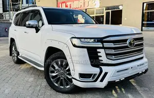 Toyota Land Cruiser 3.3 Diesel 4WD 2022 White