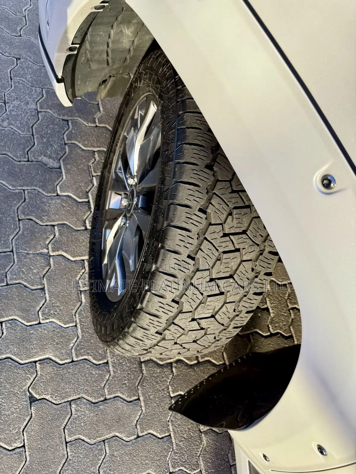 Toyota Land Cruiser 3.3 Diesel 4WD 2022 White