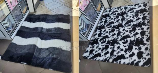 Black and White Themed House Fluffy Carpets - main view