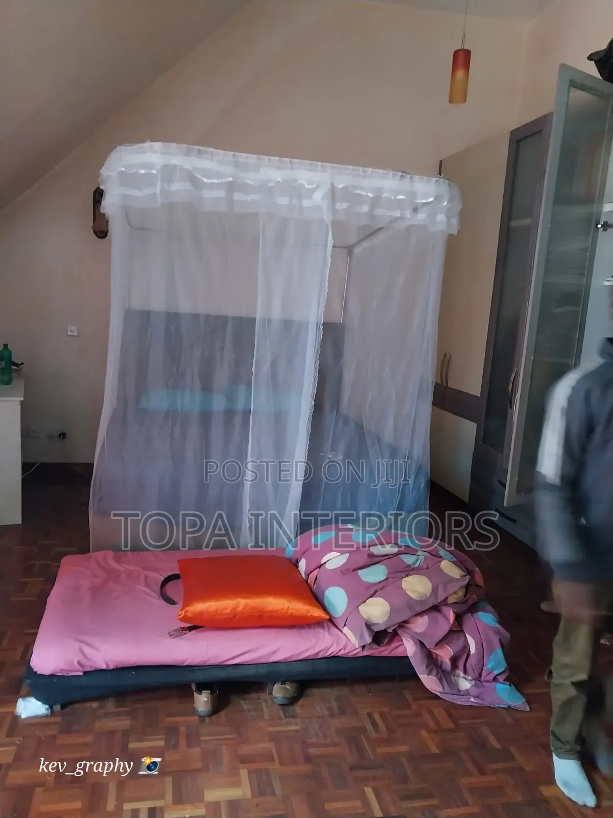 Two Stand Easy to Assemble Mosquito Nets With Sliding Rail
