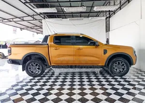 New Ford Ranger Wildtrak 2023 Orange