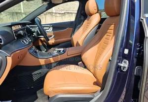 Mercedes-Benz E300 2018 Blue