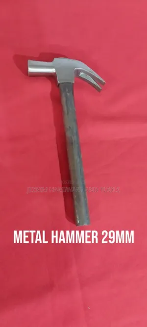 Claw Hammer With Steel Handle
