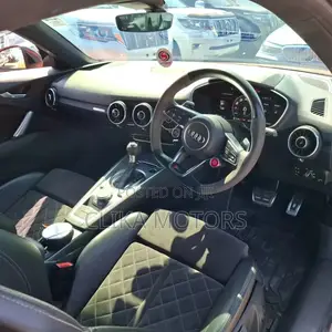 Audi Quattro 2019 Orange