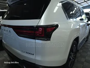 New Lexus LX 2024 Off white